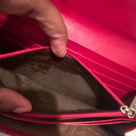 Ferragamo Long Wallet Red Gancini Embossed Logo Leather Travel Organization Bold - Picture 8 of 11